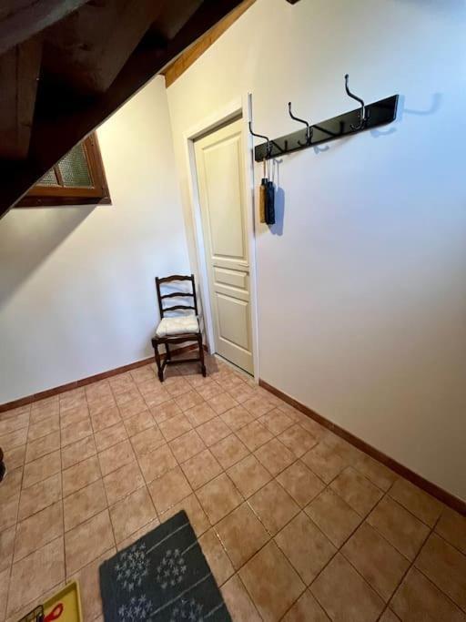 La Petite Ourse Maison De Village A Oust מראה חיצוני תמונה