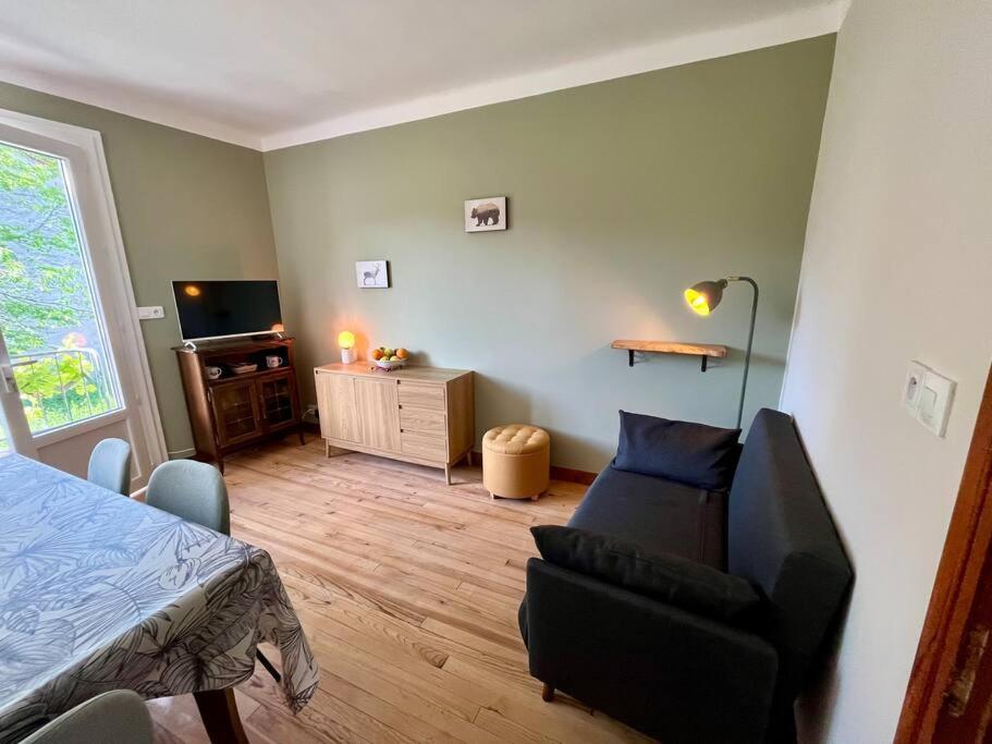 La Petite Ourse Maison De Village A Oust מראה חיצוני תמונה