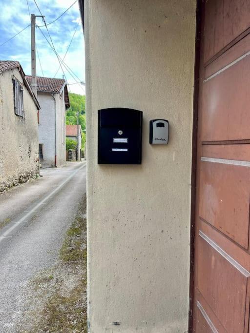 La Petite Ourse Maison De Village A Oust מראה חיצוני תמונה